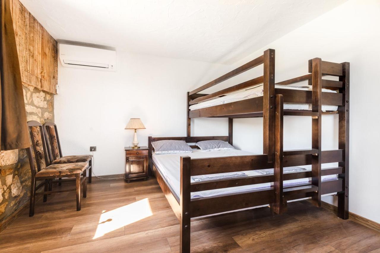 Guest House Hristova Kashta - Христова Къща Cherni Vrukh Bagian luar foto