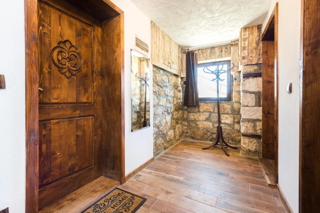 Guest House Hristova Kashta - Христова Къща Cherni Vrukh Bagian luar foto